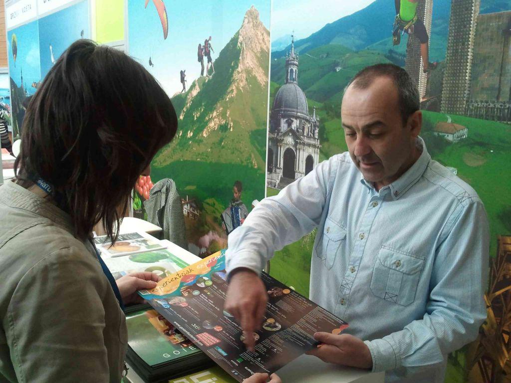 Niko Osinalde Goiturreko ordezkaria Sevatur azokan, gaur