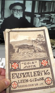 Pertsonaiaren atzeko lanak