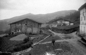 Altzagako herria, 1915ean./Indalecio Ojanguren–Guregipuzkoa