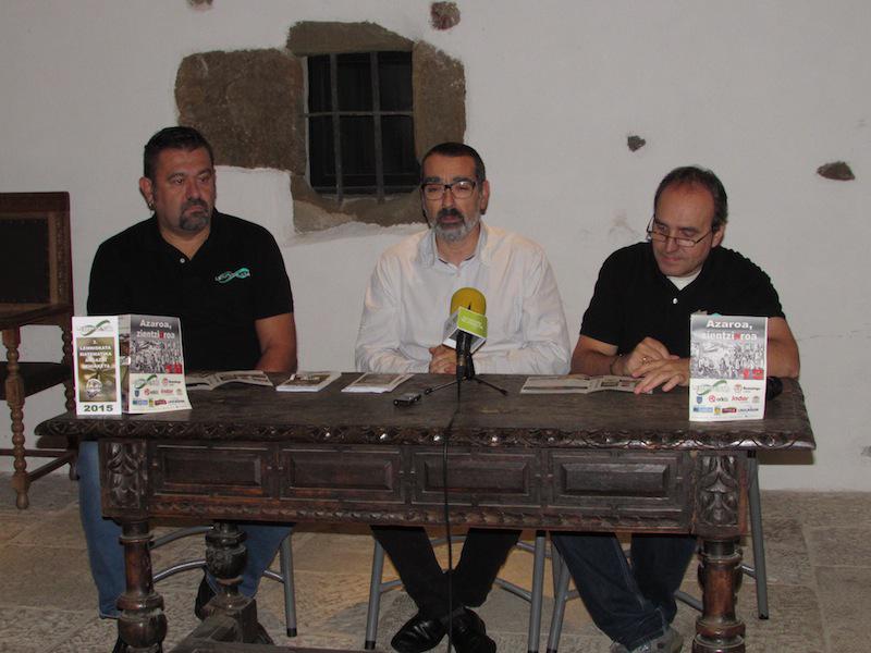 Goio Lekuona, Xabier Matarranz eta Jose Luis Etxezarreta Azaroa Zientziaroa zikloaren aurkezpenean.